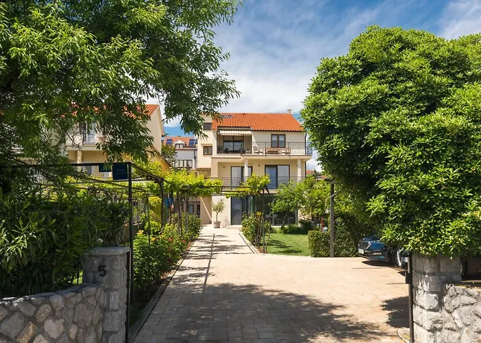 Apartments Morozin